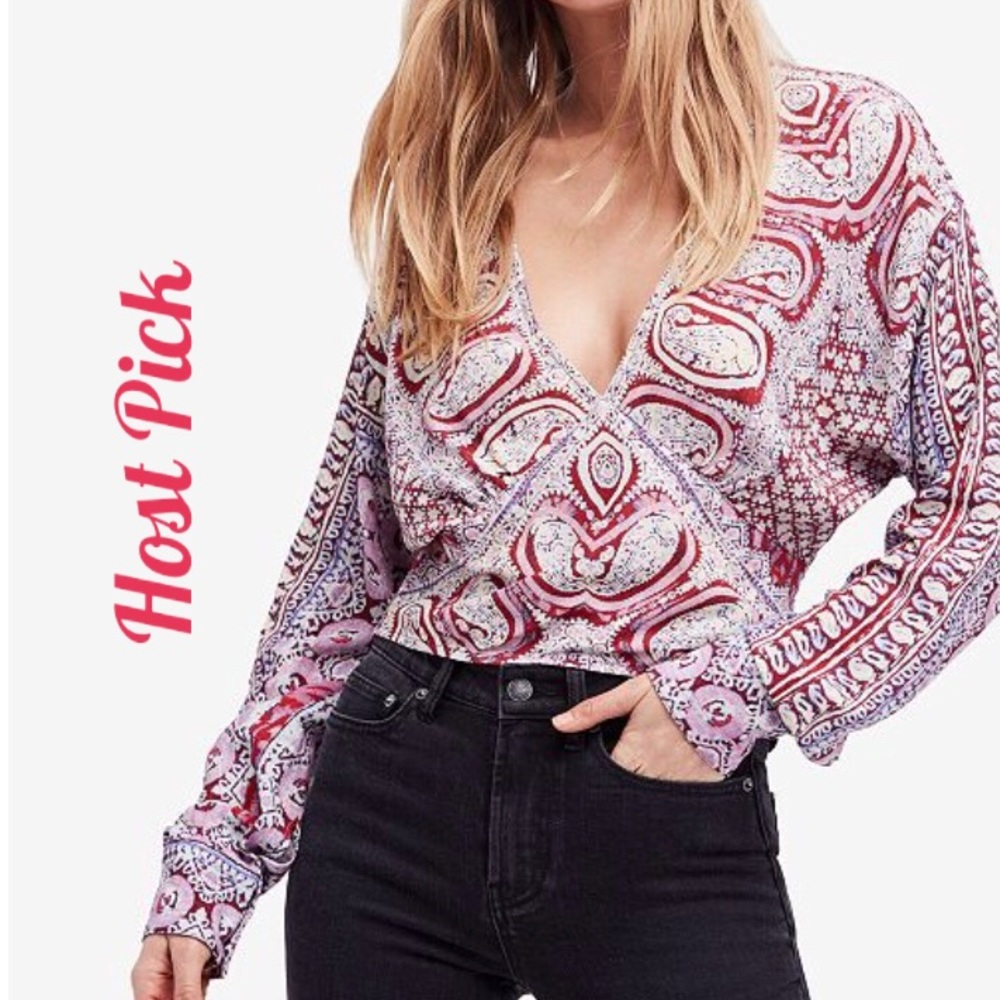 FREE PEOPLE PAISLEY SMOCKED Top- RED & PINK PAISLEY V NECK ELASTIC WAIST NEW